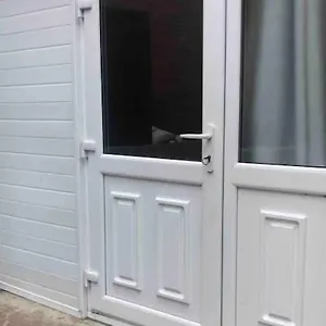  Holiday home Private Room, En-suite & Own Access United Kingdom
